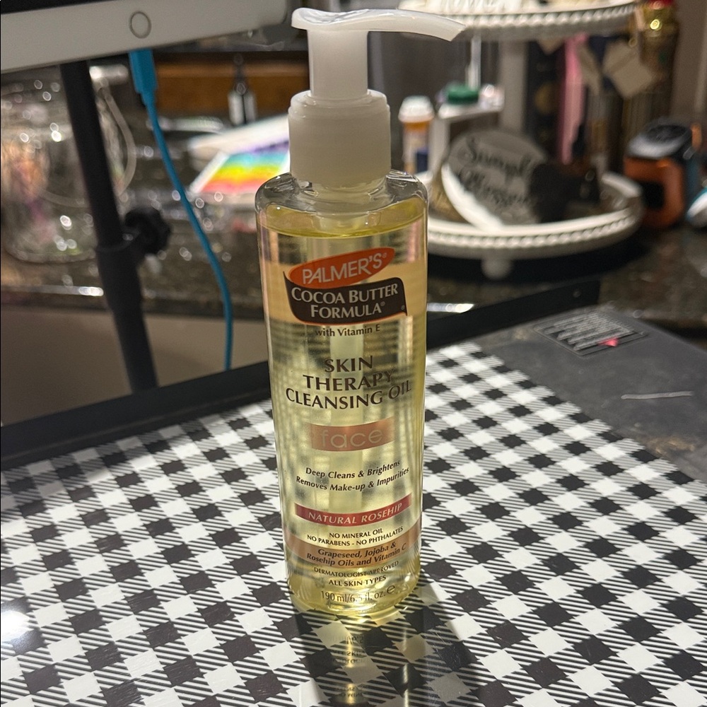 Skin Therapy Cleansing Oil for face- Natural rosehip - Picture 1 of 2